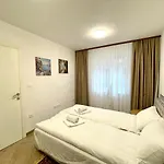 Engadin's 1bdr In Center Apartamento Sarajevo
