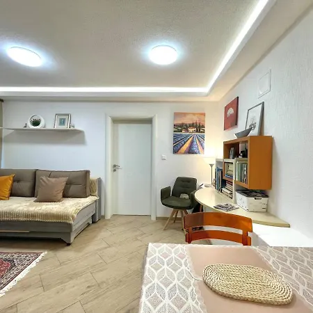Engadin's 1bdr In Center شقة سراييفو