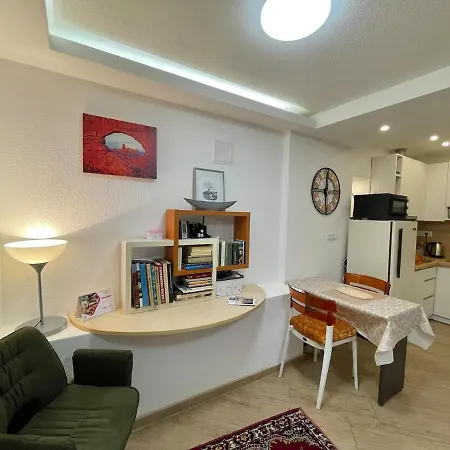 Engadin's 1bdr In Center * سراييفو