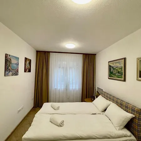 شقة Engadin's 1bdr In Center *