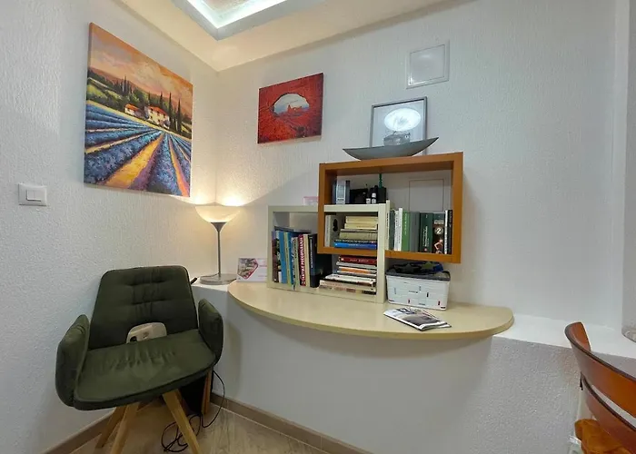 Engadin's 1bdr In Center *