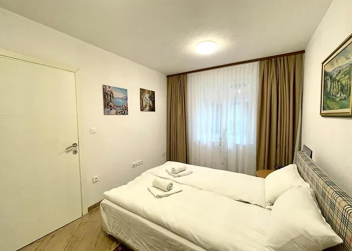 Engadin's 1bdr In Center Apartment Sarajevo