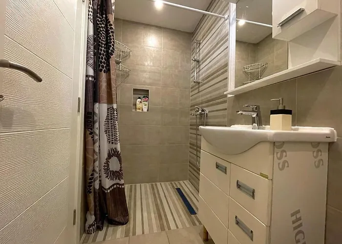 Apartment Engadin's 1bdr In Center Sarajevo